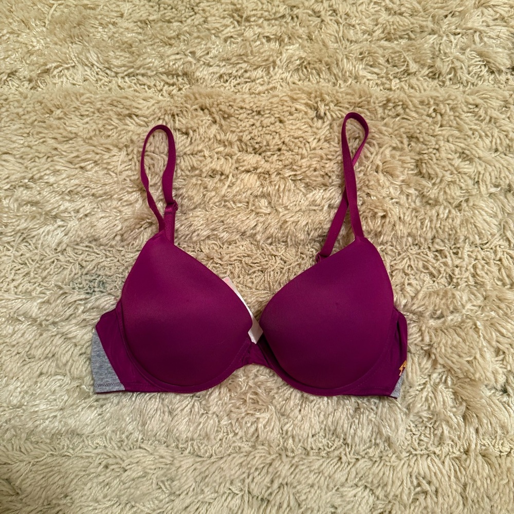 Magenta VS push up bra